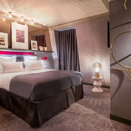 Hotel Bob By Elegancia 4*