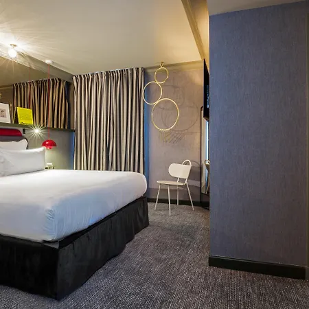 Bob By Elegancia 4* Paris