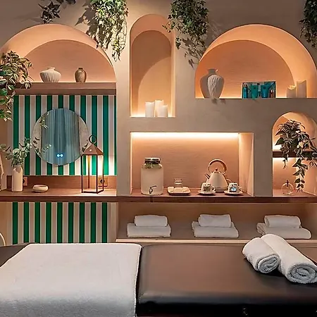 Bob By Elegancia Hotell
