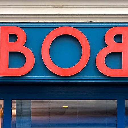 Bob By Elegancia Hotell