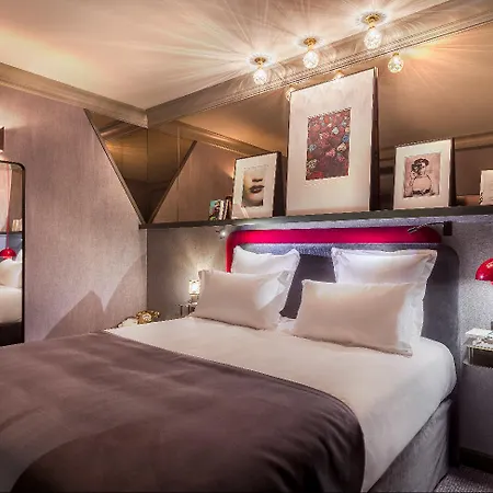Bob By Elegancia Hotel 4*